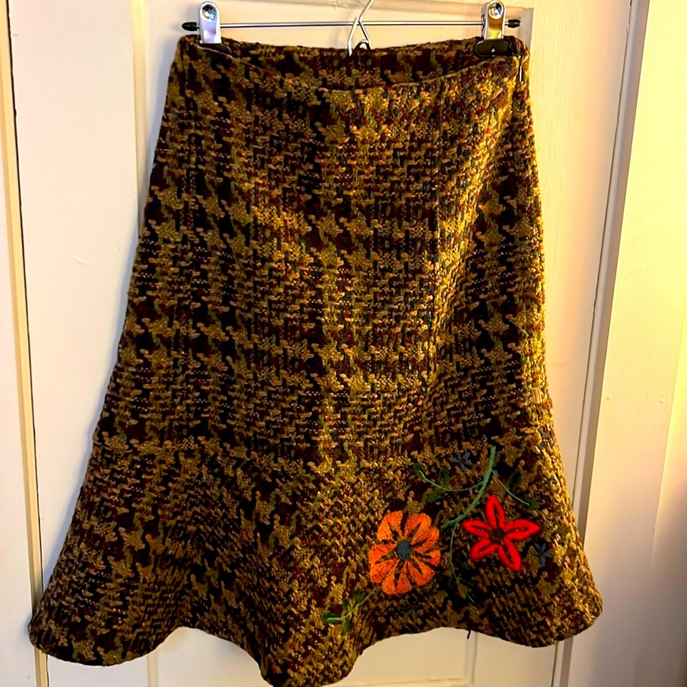 Oilily wool tweed skirt with embroidered flowers